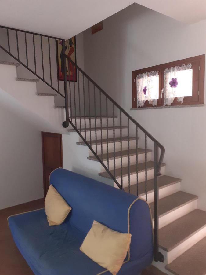 Villa Su Due Livelli Super Accessoriata SantʼAnna Arresi エクステリア 写真